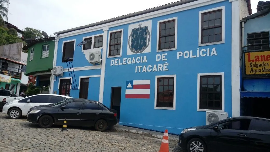 Imagem ilustrativa da imagem Teto de delegacia desaba no sul da Bahia
