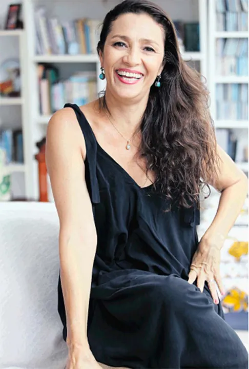 A atriz Cyria Coentro vai viver a primeira protagonista no cinema