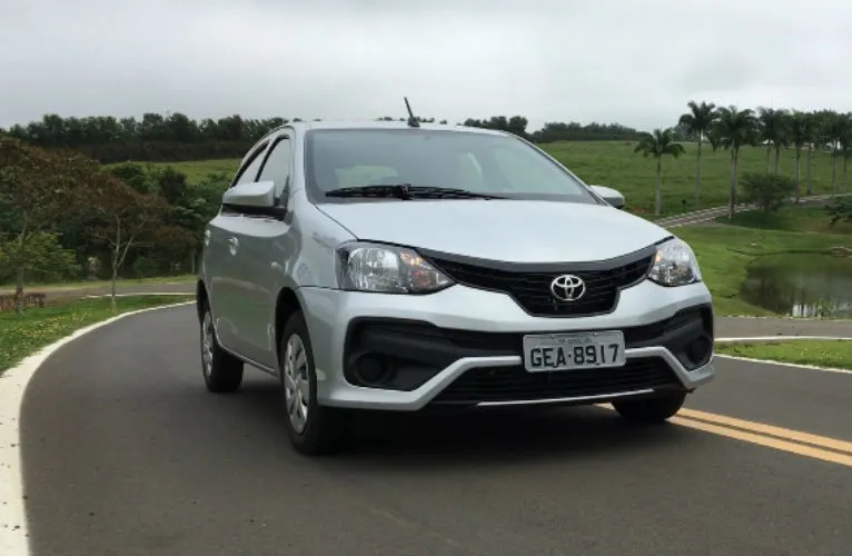 A TARDE AUTOS testou o Toyota Etios 1.3 X com câmbio manual
