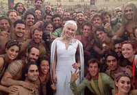 Emilia Clarke vai levar um fã de 'Game of Thrones' ao set da última temporada