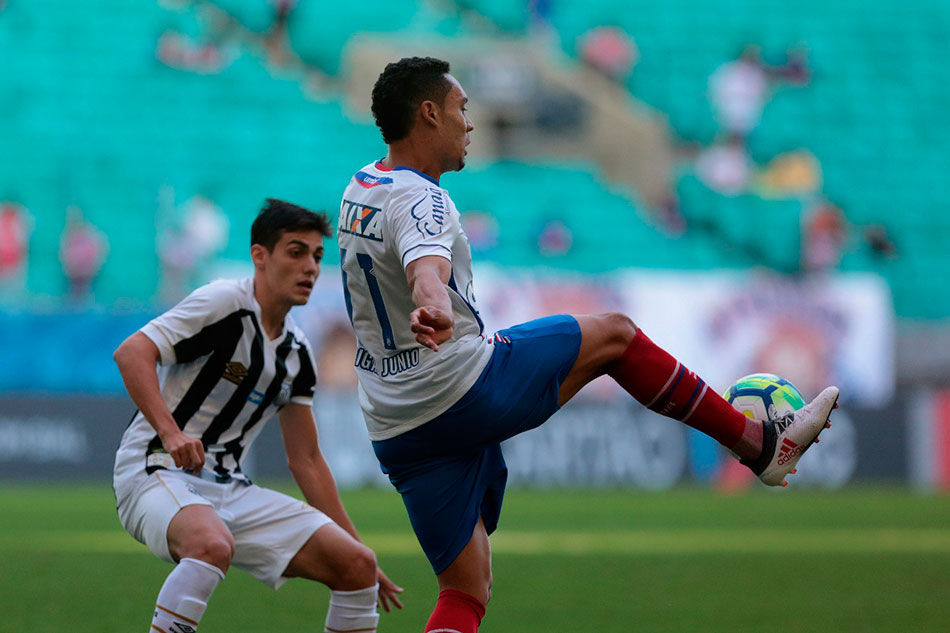 Bahia vence com gol de Brumado no último minuto dos acréscimos