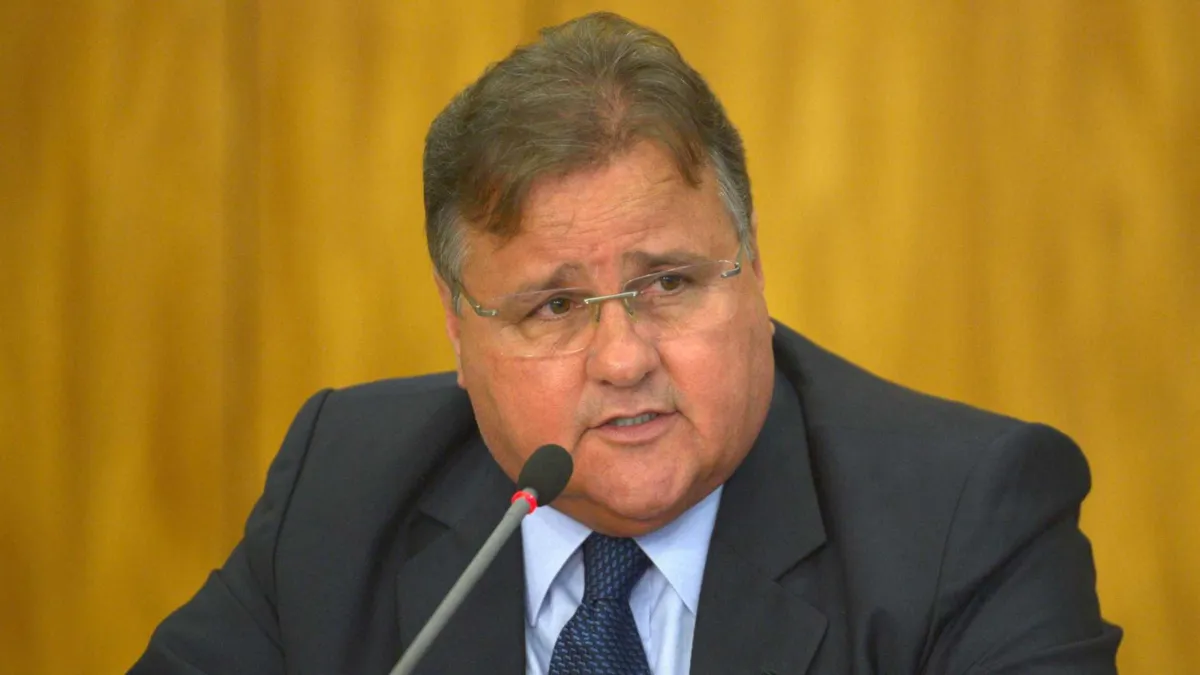 STF reduziu o alcance do foro privilegiado para deputados federais e senadores