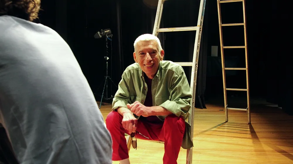 Cineasta Orlando Senna, 78 anos, volta à Bahia para dirigir dois filmes