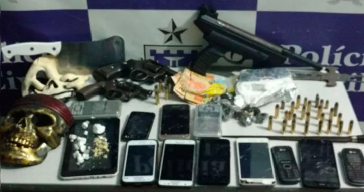 Imagem ilustrativa da imagem Quadrilha suspeita de trafico e homicídio é presa em Senhor do Bonfim