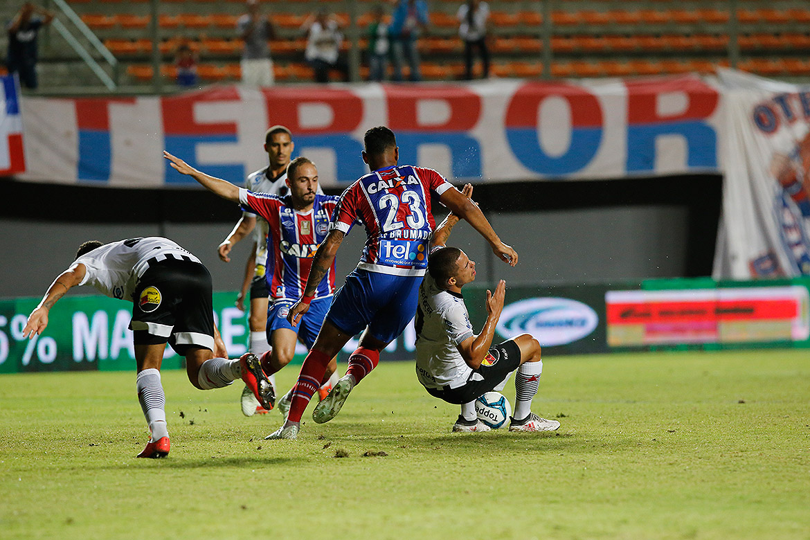 Bahia empata sem gols com Botafogo-PB, mas se classifica às semifinais