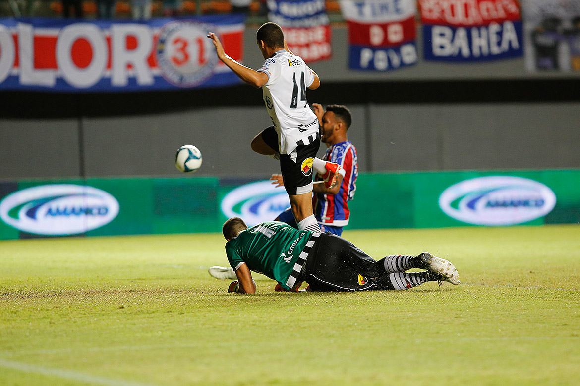 Bahia empata sem gols com Botafogo-PB, mas se classifica às semifinais