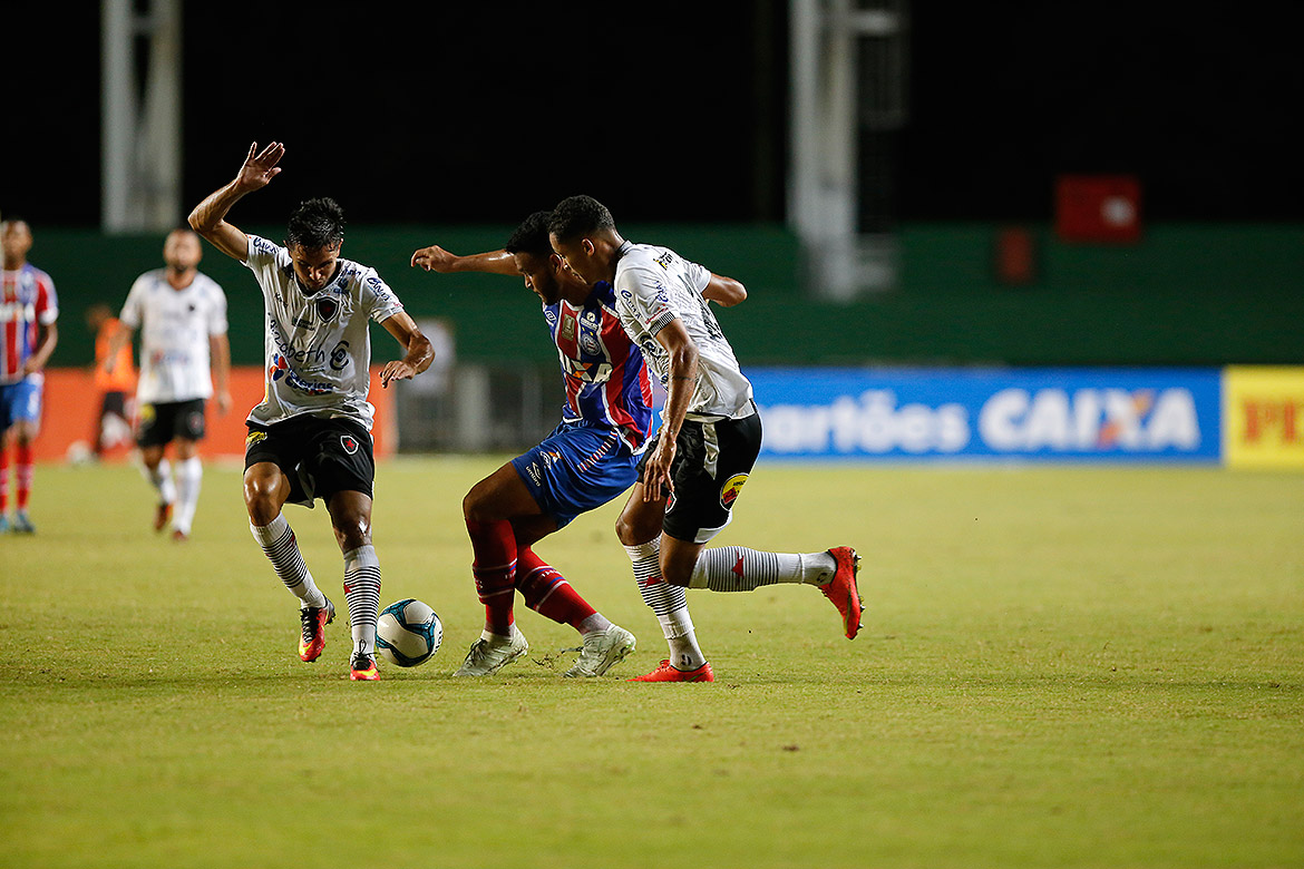 Bahia empata sem gols com Botafogo-PB, mas se classifica às semifinais