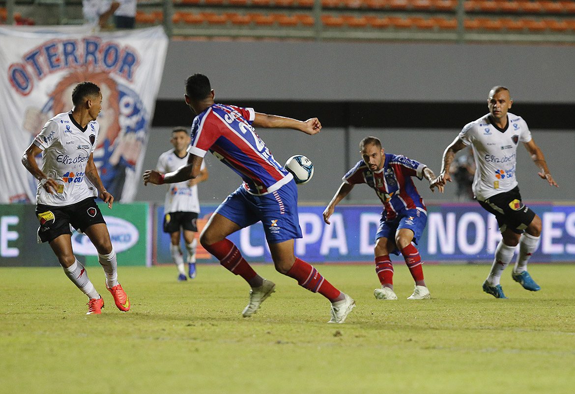 Bahia empata sem gols com Botafogo-PB, mas se classifica às semifinais