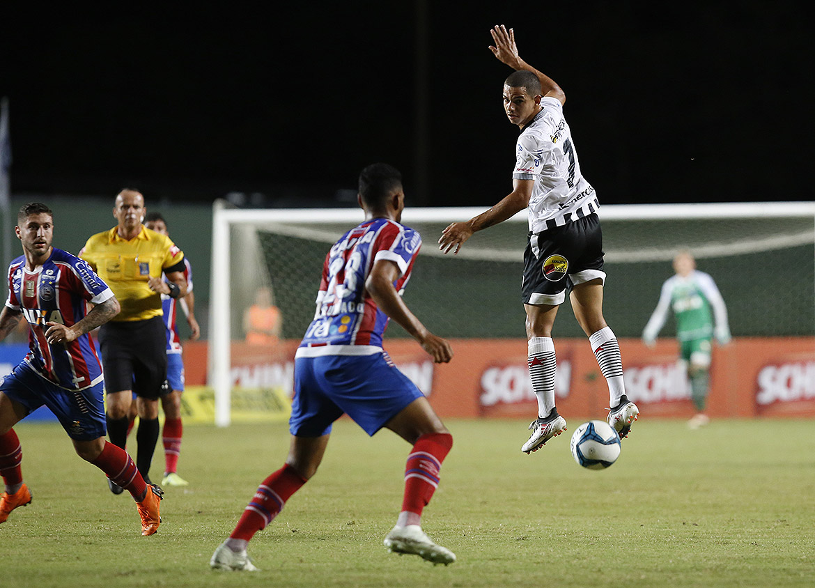 Bahia empata sem gols com Botafogo-PB, mas se classifica às semifinais
