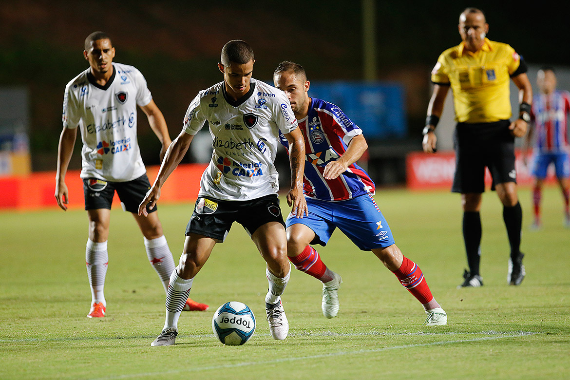Bahia empata sem gols com Botafogo-PB, mas se classifica às semifinais