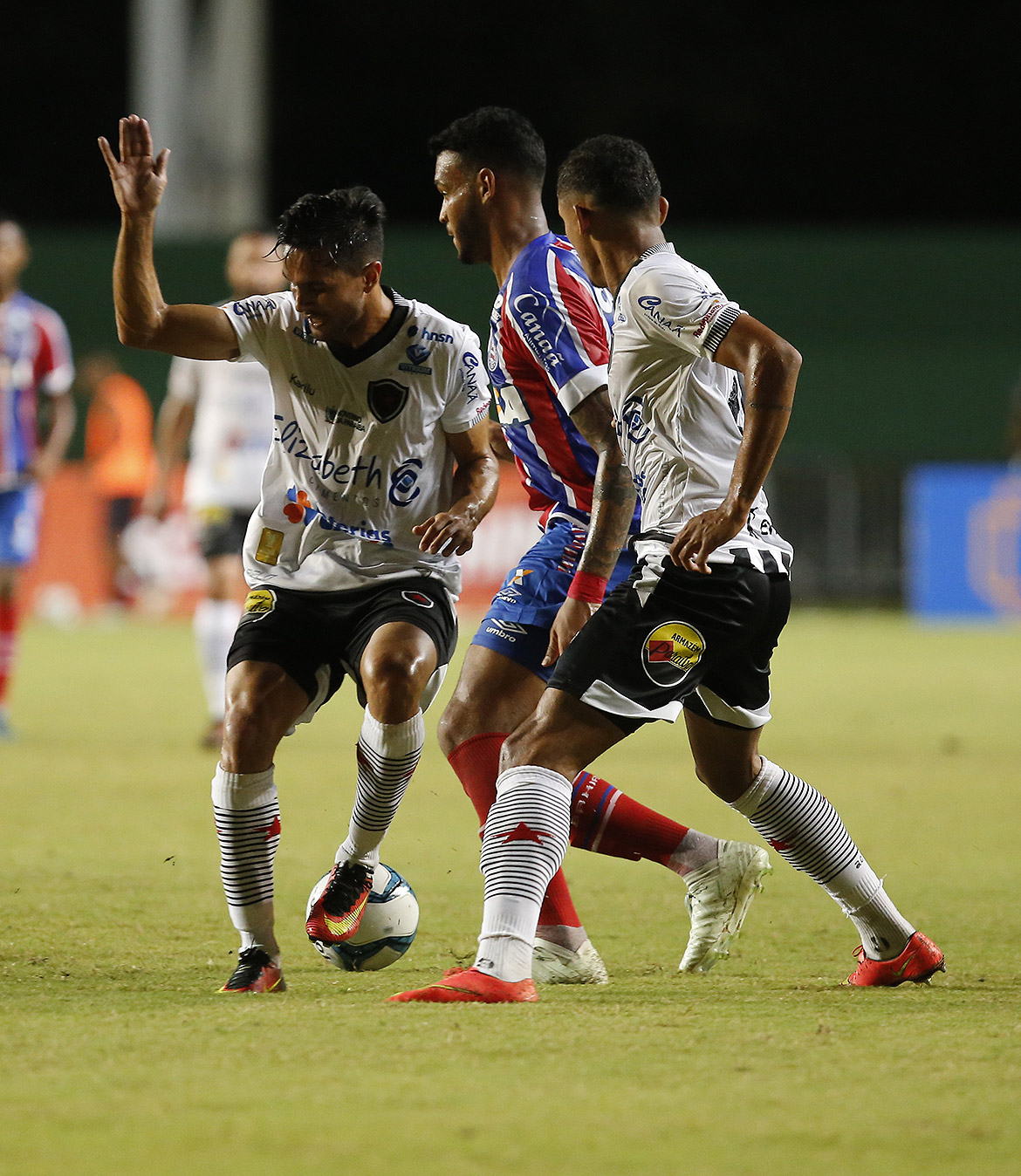 Bahia empata sem gols com Botafogo-PB, mas se classifica às semifinais