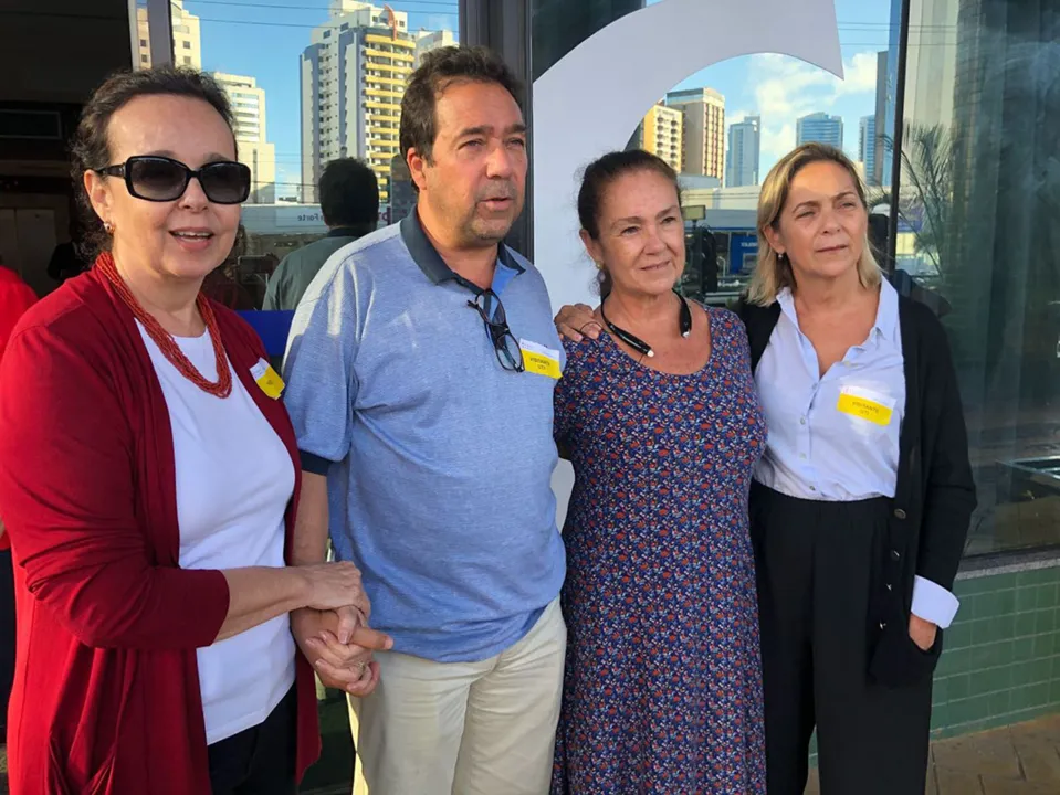 Lídia, Francisco, Vivian e Cristina, filhos de Waldir Pires