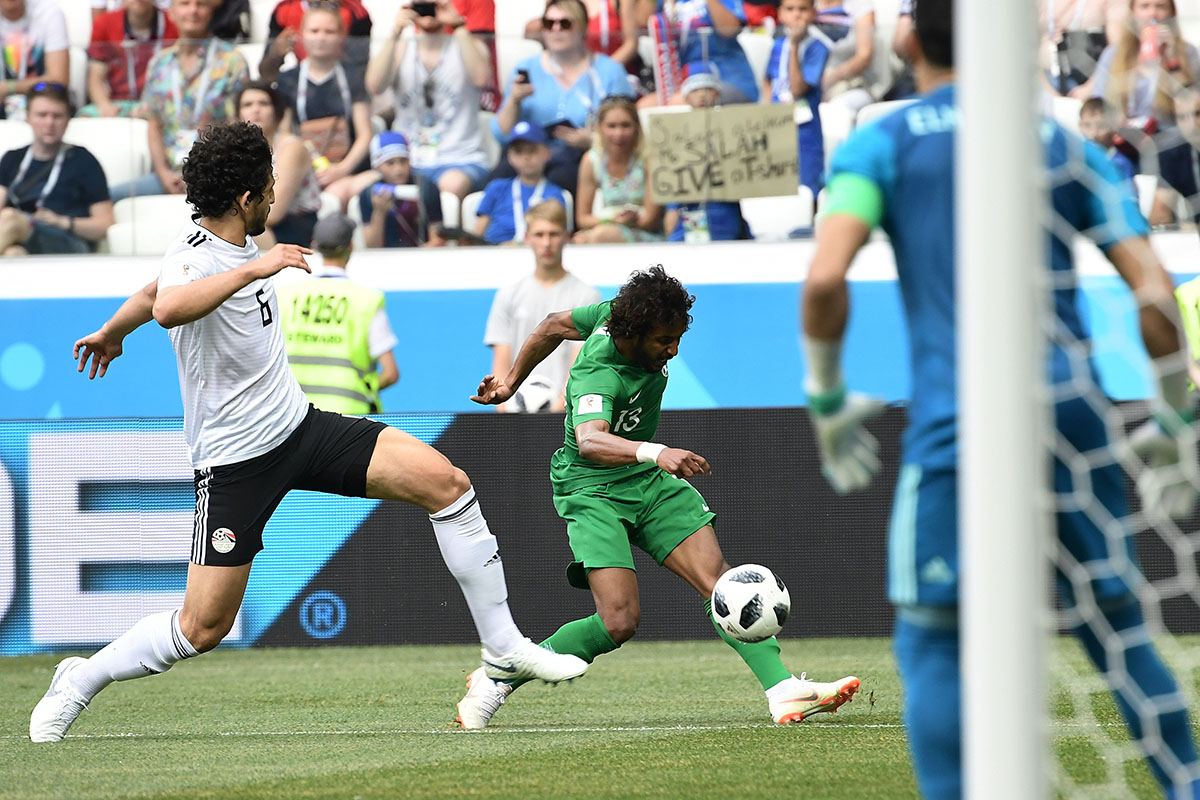 Arábia Saudita vira sobre o Egito no fim e volta a vencer em Copas após 24 anos