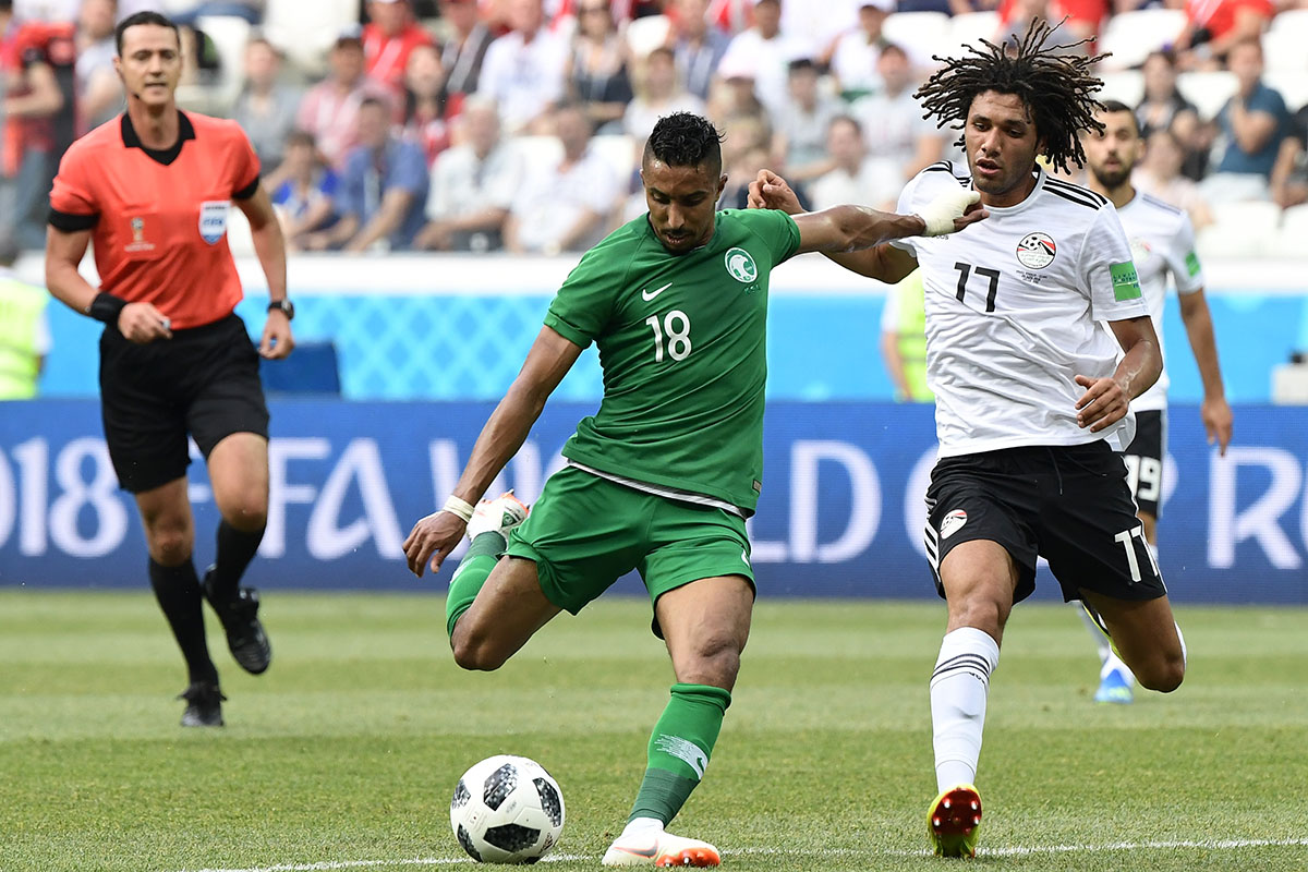 Arábia Saudita vira sobre o Egito no fim e volta a vencer em Copas após 24 anos