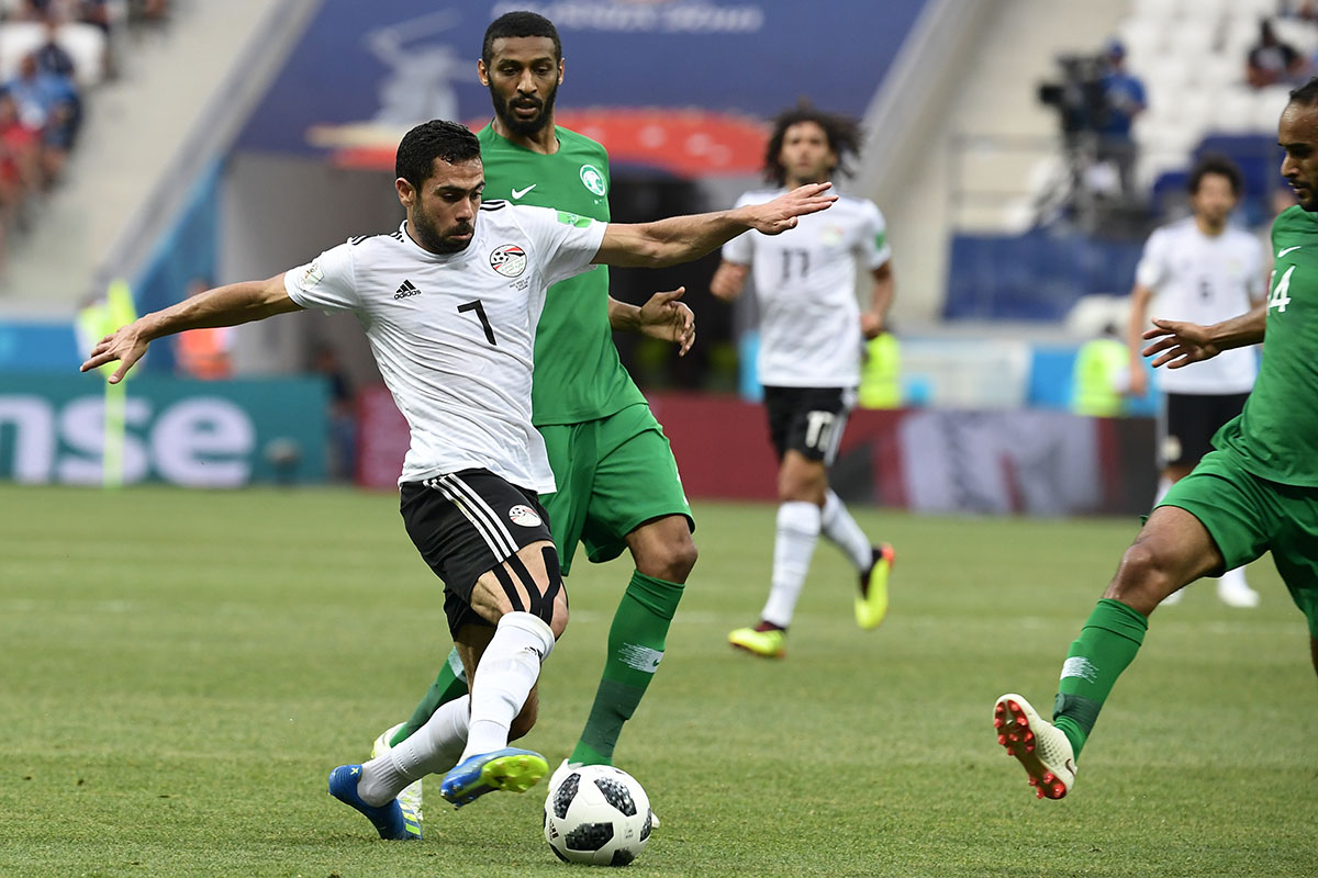 Arábia Saudita vira sobre o Egito no fim e volta a vencer em Copas após 24 anos