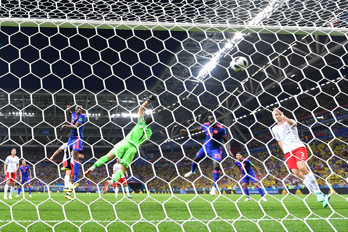 Colômbia faz 3 a 0, reage na Copa do Mundo e elimina Polônia