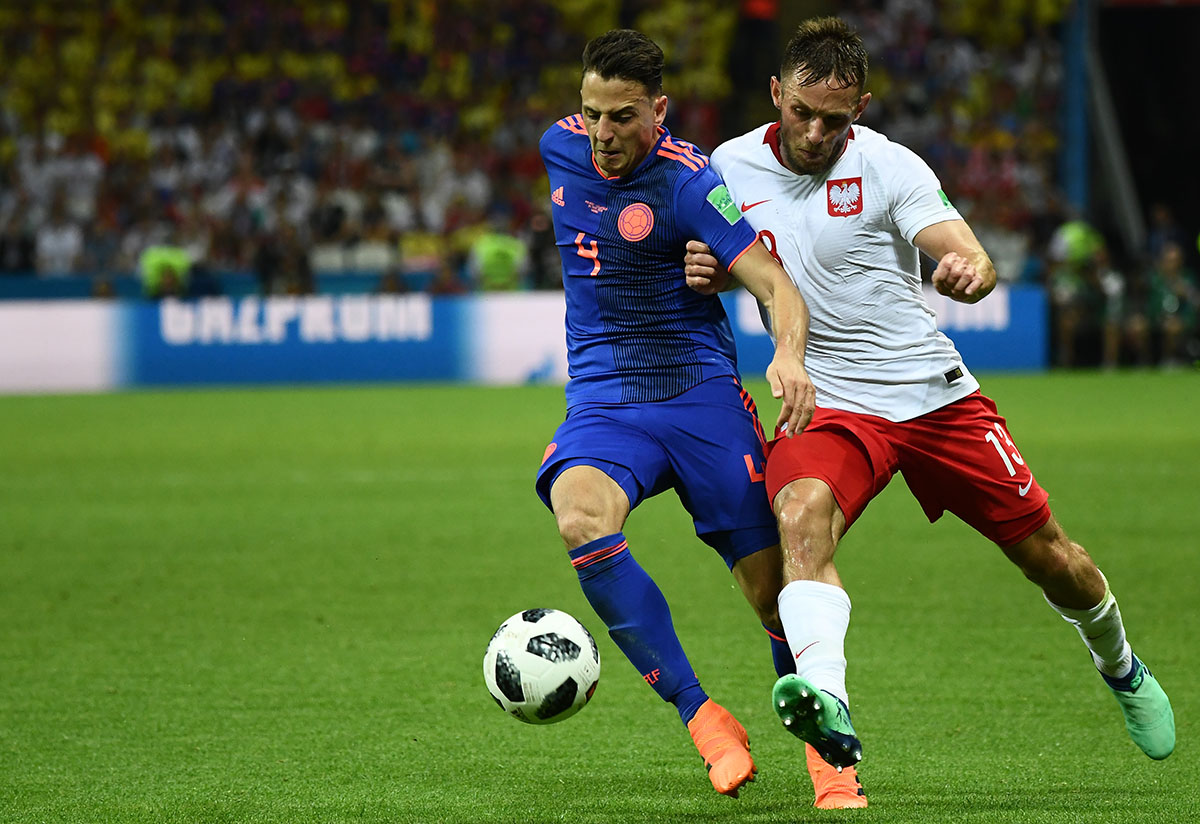 Colômbia faz 3 a 0, reage na Copa do Mundo e elimina Polônia