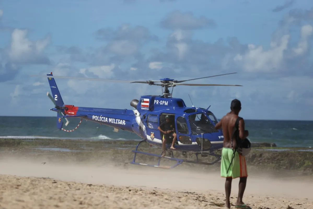 Helicóptero da PM está sendo usado para realizar a busca