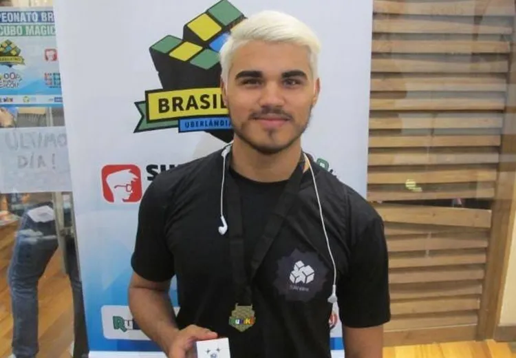 Gabriel Bergue, 17, 2° ano é aluno do Colégio Estadual Eurides Santana, em Poções
