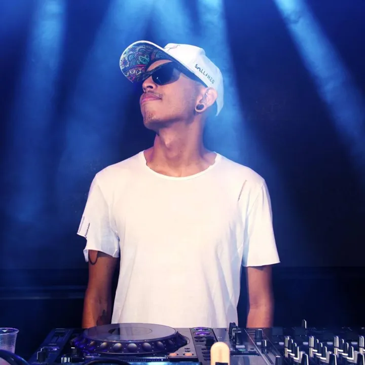 DJ Neres irá tocar na casa de shows nesta sexta-feira