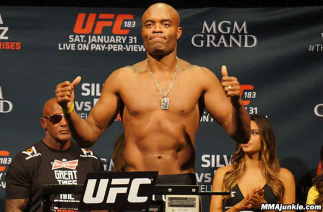 O "Spider" foi flagrado antes da luta contra Kevin Gastelum, marcada para novembro de 2017