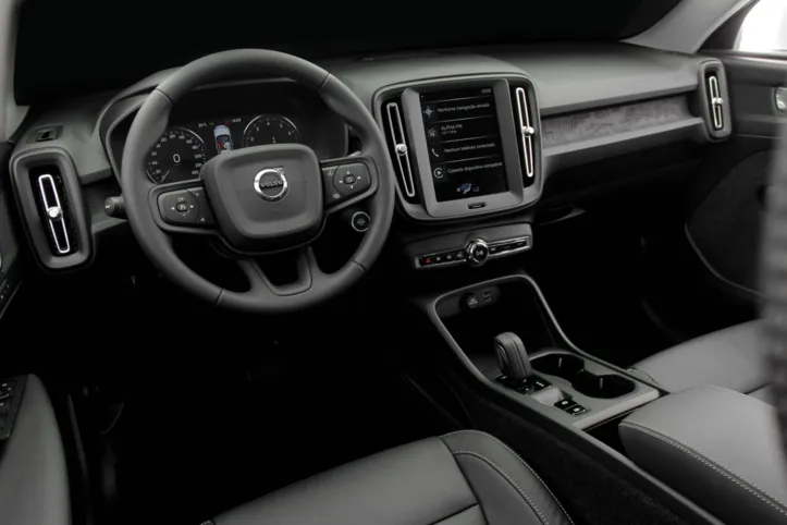 Imagem ilustrativa da imagem Volvo estreia motor T4 no XC40 de R$ 169,9 mil