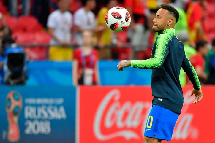 Brasil sofre nas mãos de "Geração Dourada" belga e dá adeus à Copa