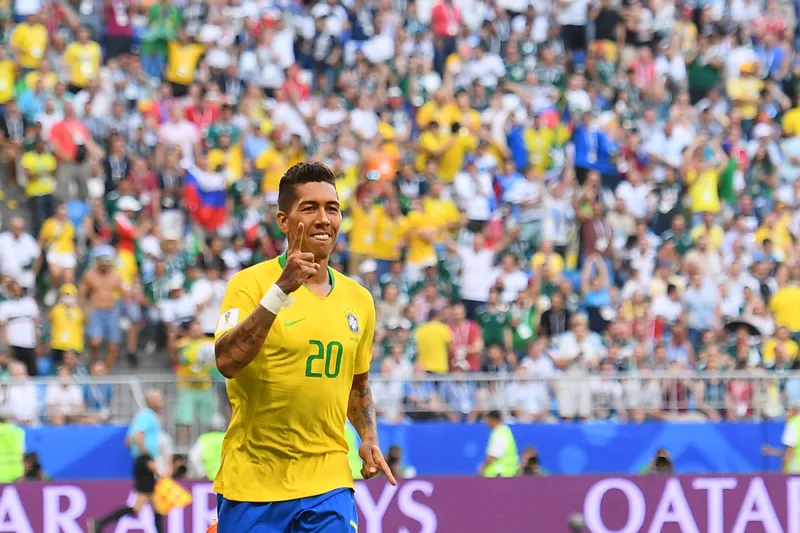Neymar lidera Brasil contra México e enfrenta Bélgica nas quartas