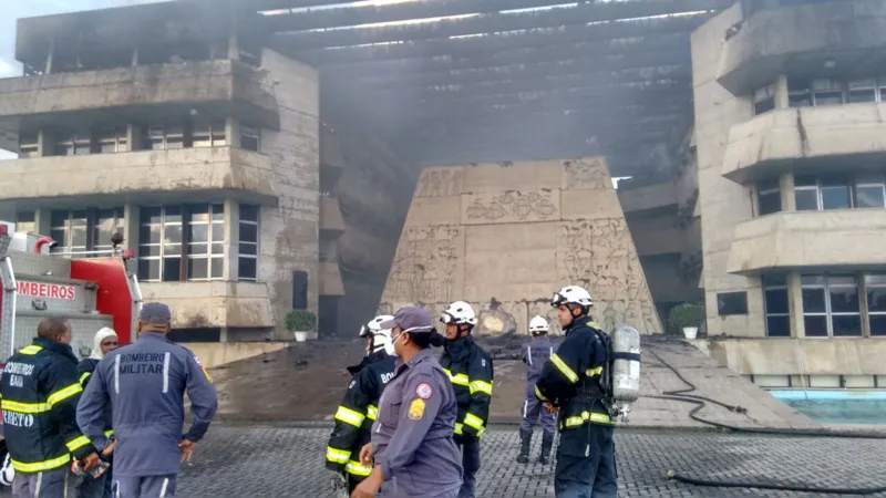 Incêndio atinge a Assembleia Legislativa da Bahia
