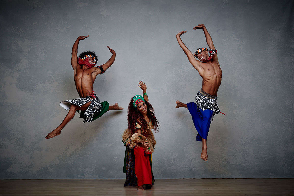 Balé Folclórico da Bahia celebra 30 anos com homenagens e programação especial