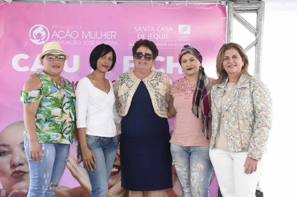 O objetivo é para estimular a doação de cabelos para a confecção de adereços de cabeça para as mulheres em tratamento