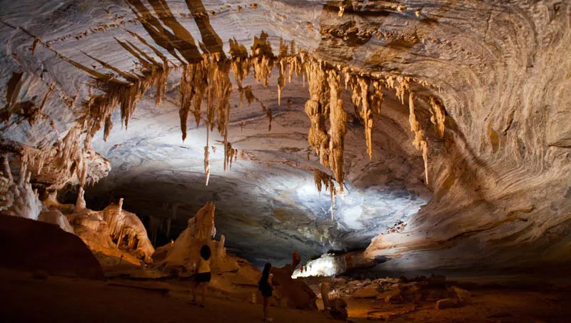 A gruta da Lapa Doce é uma das cavernas exploradas turisticamente na Chapada Diamantina