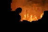 Bombeiros controlam incêndio em casarões na Baixa dos Sapateiros