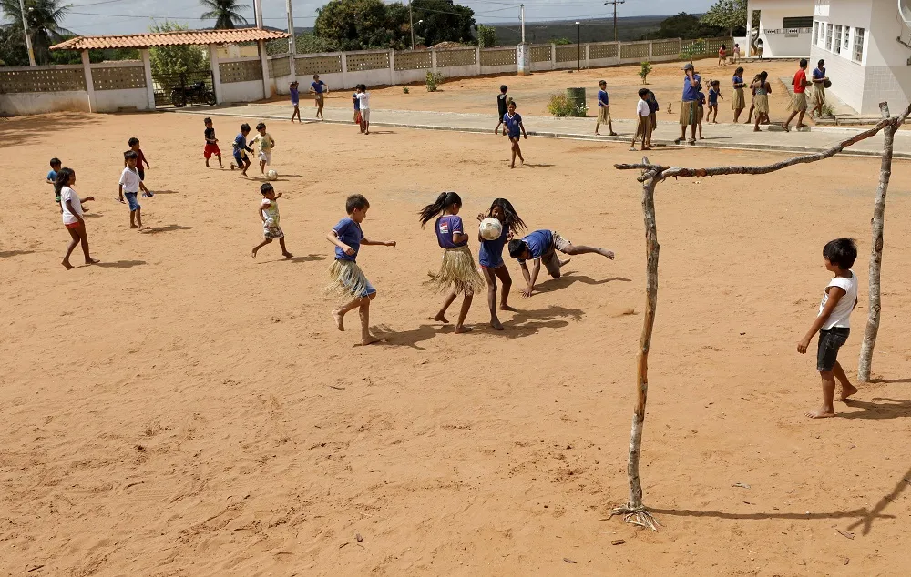 Hora do intervalo na escola indígena de Mirandela, o maior dos oito povoados que integram o território indígena Kiriri