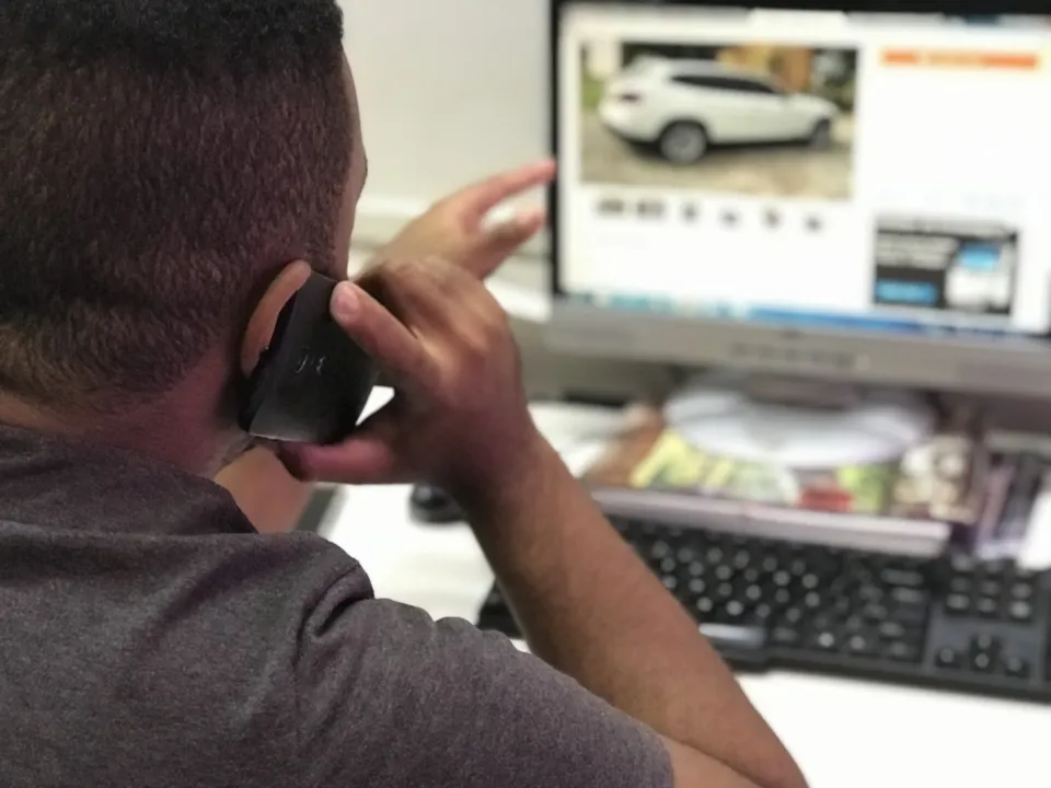 Estelionatários usam nomes de lojas reais e solicitam aos clientes um sinal de garantia
