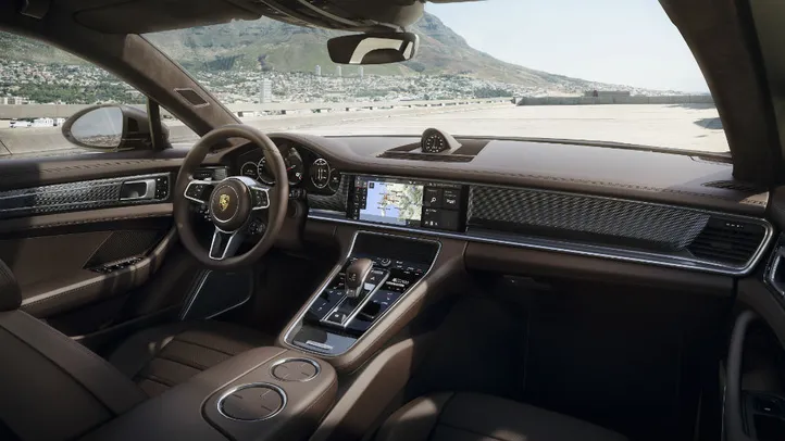 Imagem ilustrativa da imagem Porsche Panamera Turbo: Máxima esportividade em família