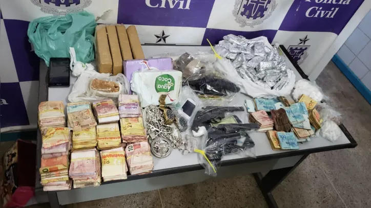Imagem ilustrativa da imagem Seis suspeitos são presos e mais de R$ 75 mil apreendidos em Alagoinhas