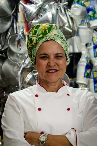 No dia do lançamento, a chef também celebra os seis anos do restaurante Casa de Tereza