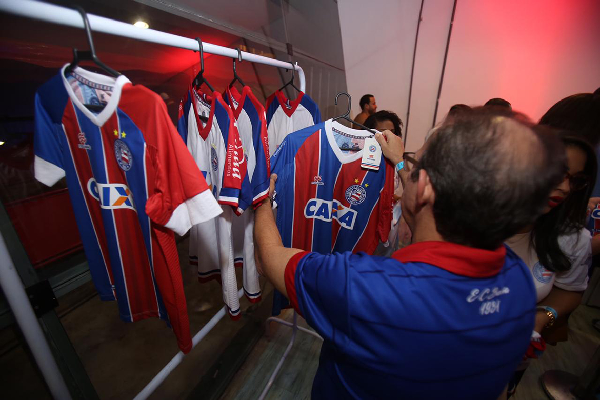 Com marca própria, Bahia lança novos uniformes na Fonte