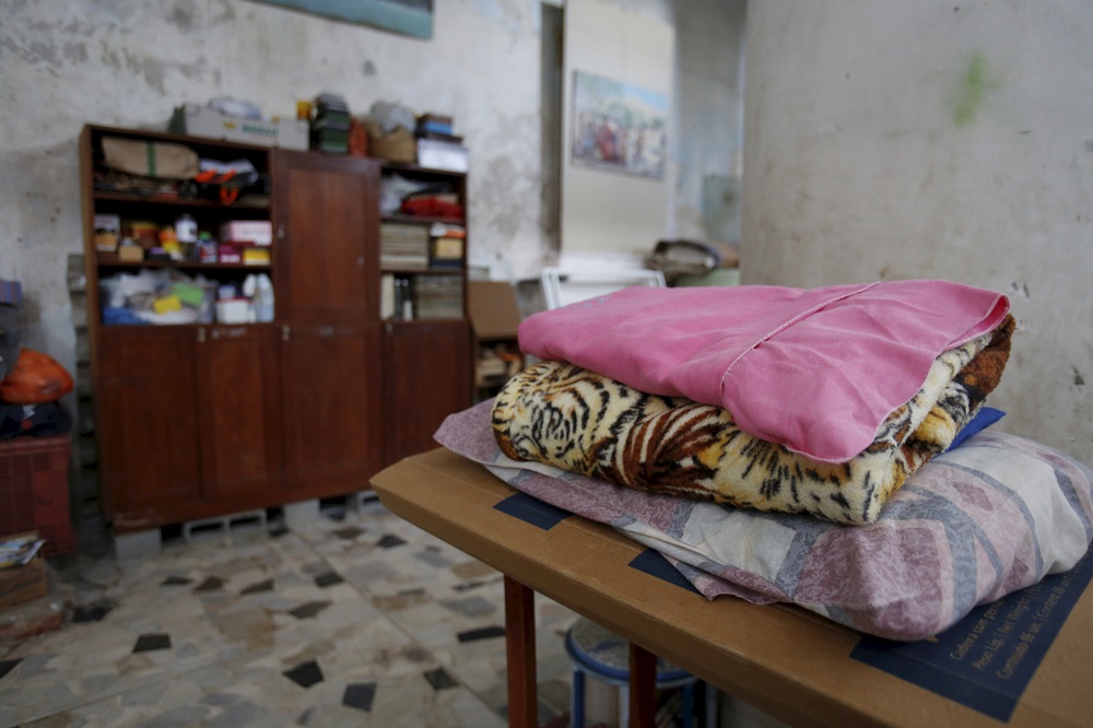 Projeto transforma igrejas abandonadas em abrigo e apoio para moradores de rua