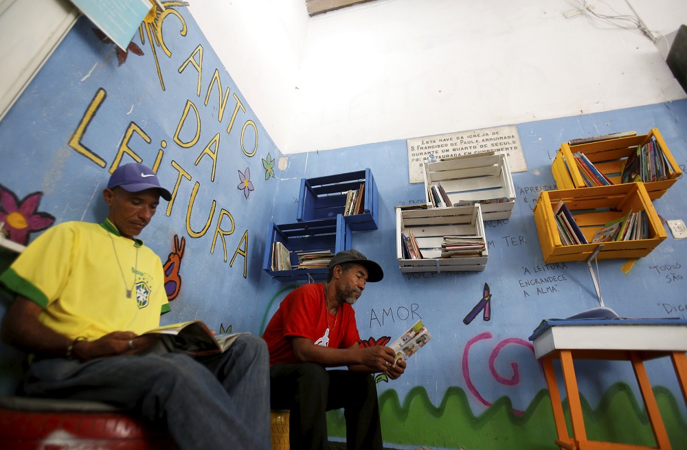 Projeto transforma igrejas abandonadas em abrigo e apoio para moradores de rua