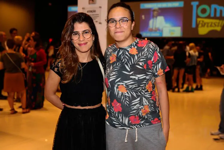 Mulher de Maria Gadu, Lua Leça, está grávida e postou a foto da barriga em um rede social