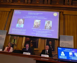 Trio vence Nobel de Física por pesquisas com tecnologia a laser