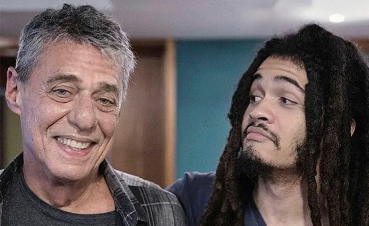 "Massarandupió" é a música feita em parceria que dá nome ao álbum de Chico Brown