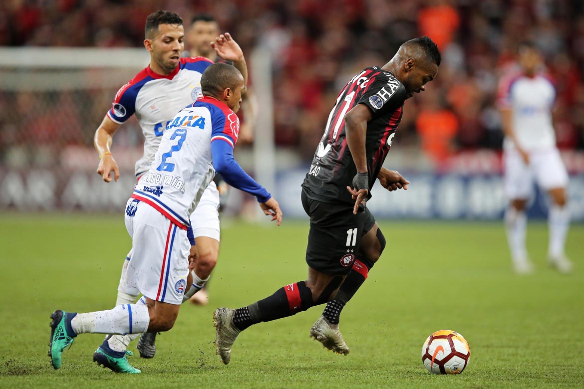 Bahia devolve 1 a 0 no Atlético-PR, mas perde nos pênaltis e dá adeus à Sul-Americana