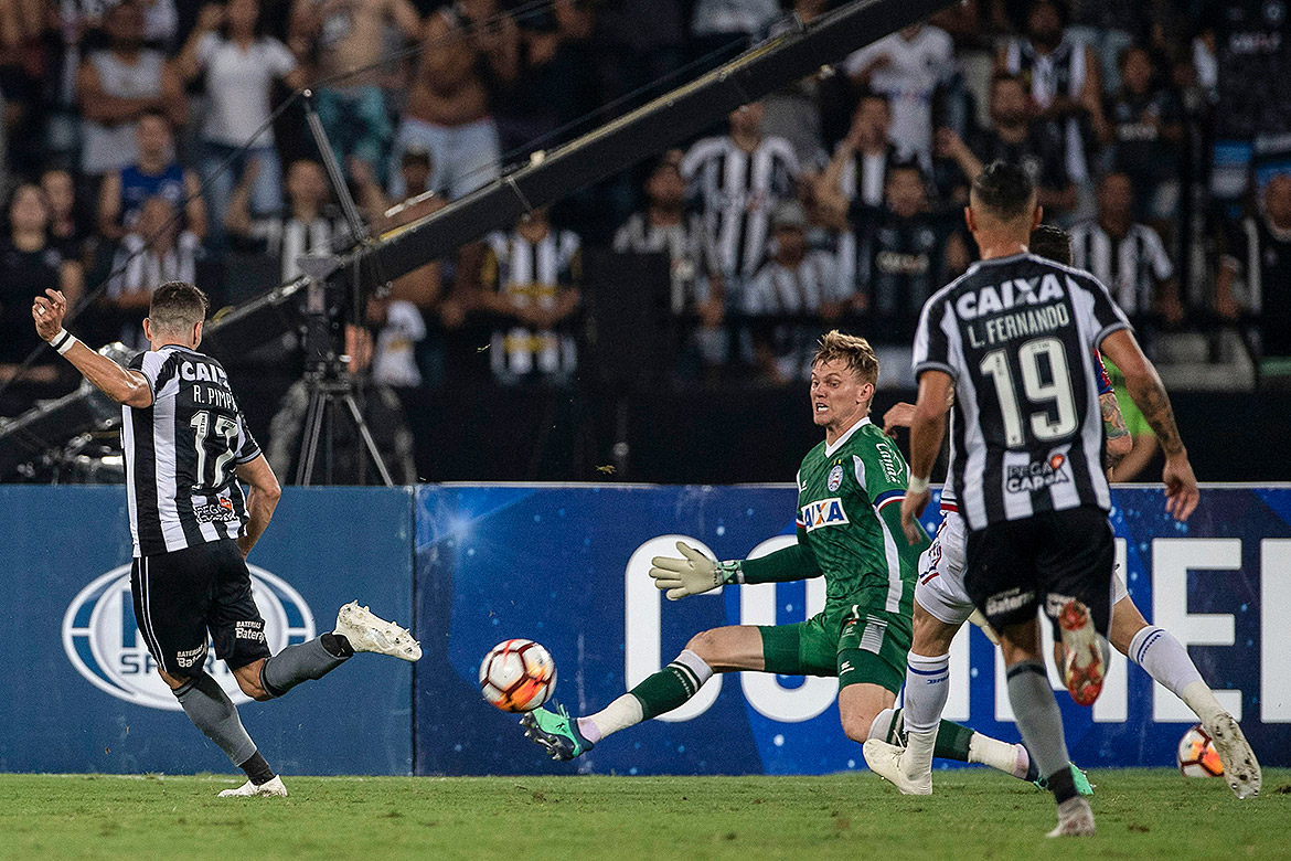 Bahia vence Botafogo nos pênaltis e vai às quartas da Sul-Americana
