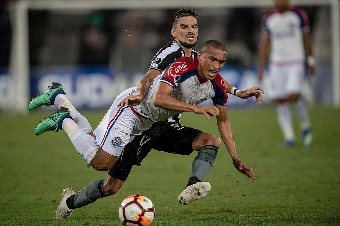 Bahia vence Botafogo nos pênaltis e vai às quartas da Sul-Americana