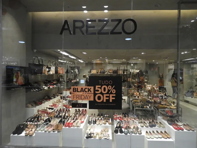 Saiba onde encontrar promoções durante a Black Friday
