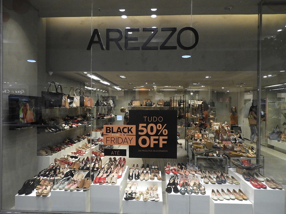 Saiba onde encontrar promoções durante a Black Friday
