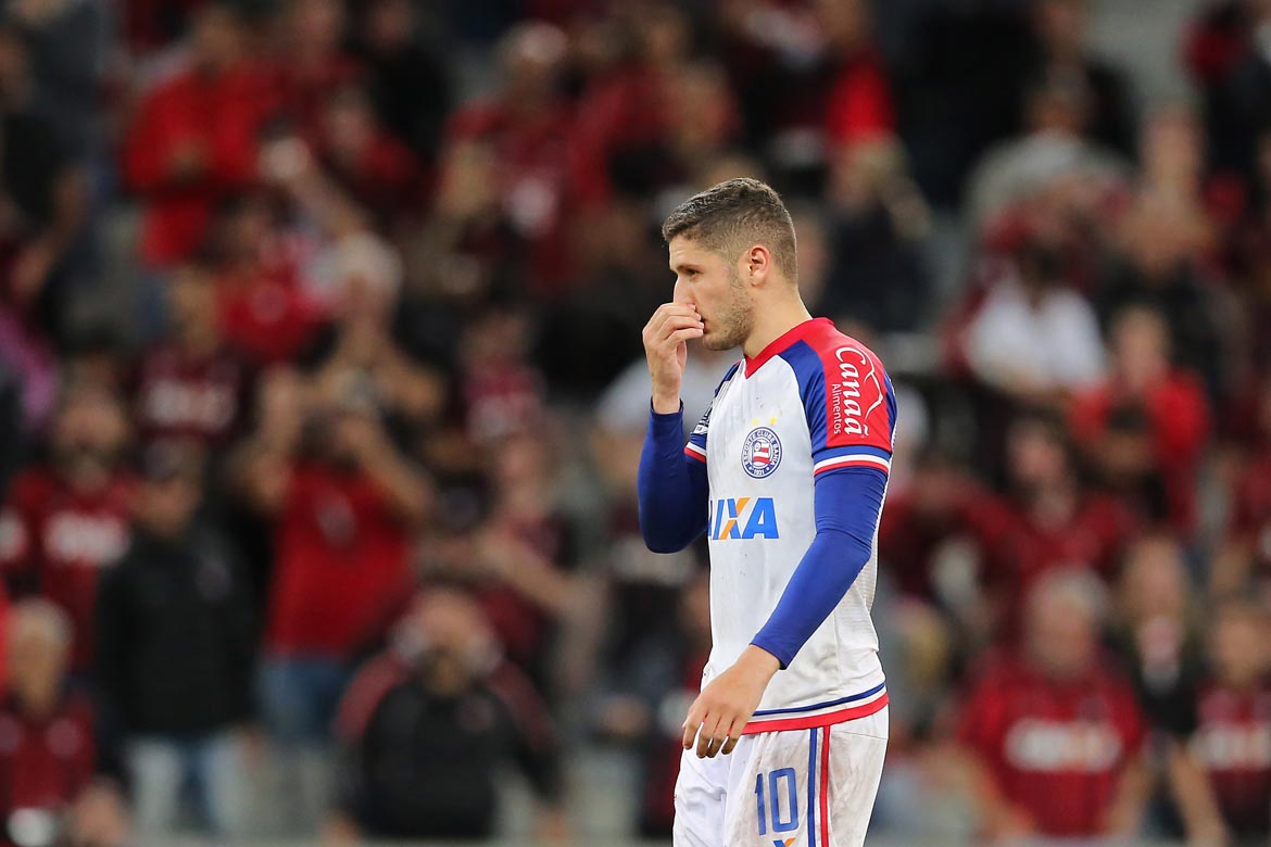 Bahia devolve 1 a 0 no Atlético-PR, mas perde nos pênaltis e dá adeus à Sul-Americana